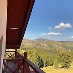 Homestay Girs'kyy Podorozhnyk Yablunytsya