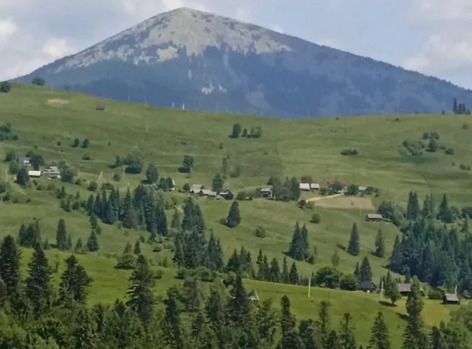 Girs'kyy Podorozhnyk